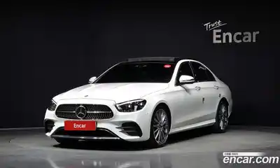 Mercedes-Benz E-Class 2022 2.0 Автомат в Москве № 139597, миниатюра 3