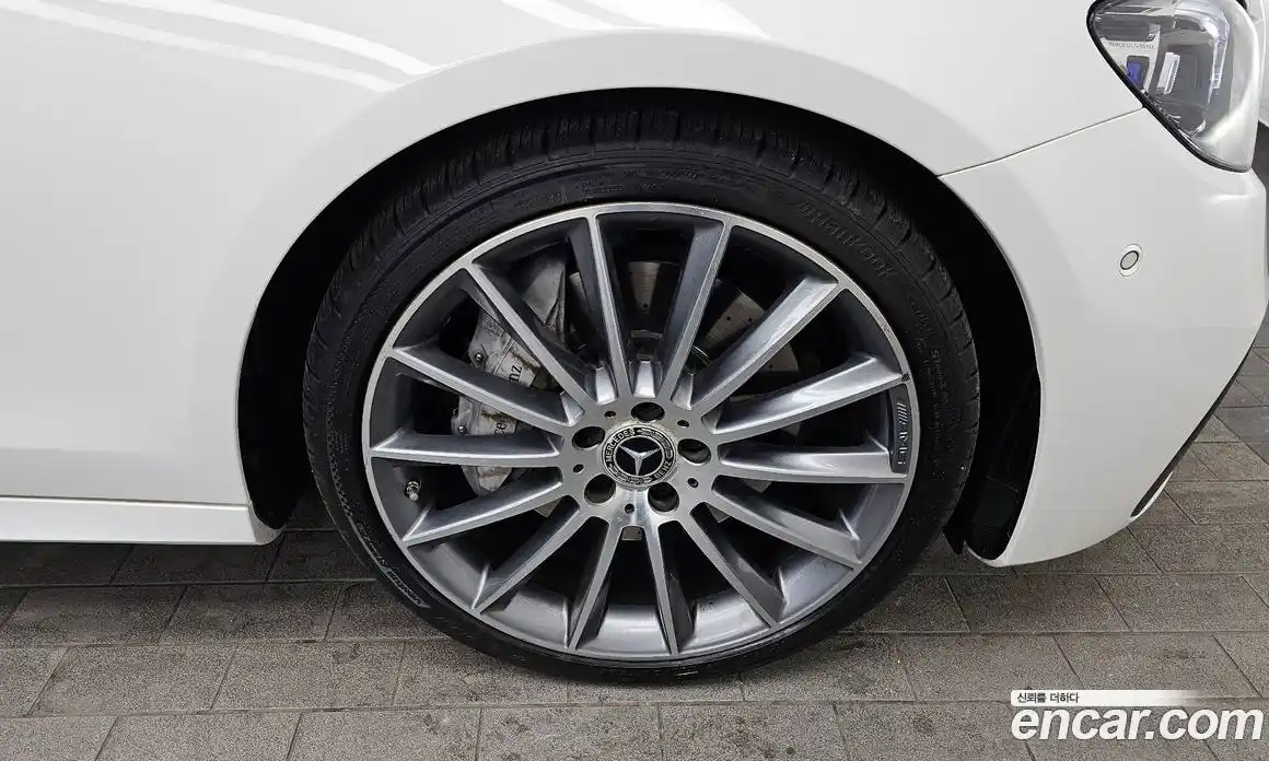 Mercedes-Benz E-Class 2022 2.0 Автомат в Москве № 139597, фото 9