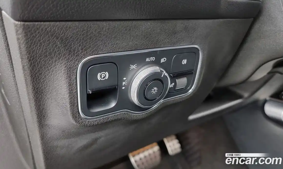 Mercedes-Benz GLB-Class 2021 2.0 Автомат в Москве № 141814, фото 17