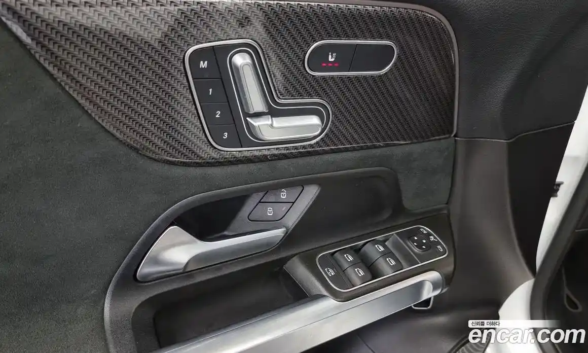 Mercedes-Benz GLB-Class 2021 2.0 Автомат в Москве № 141814, фото 19