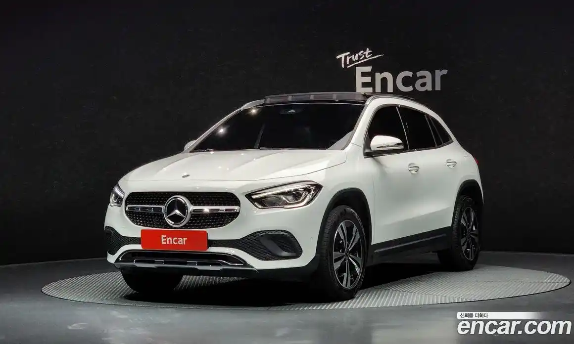 Mercedes-Benz GLA-Class 2021 2.0 Автомат в Москве № 142658, фото 16
