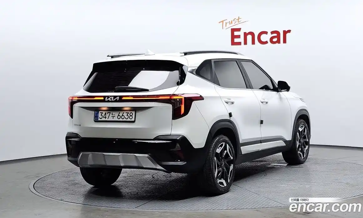 Kia Seltos 2024 1.6 Автомат в Москве № 156124, фото 1