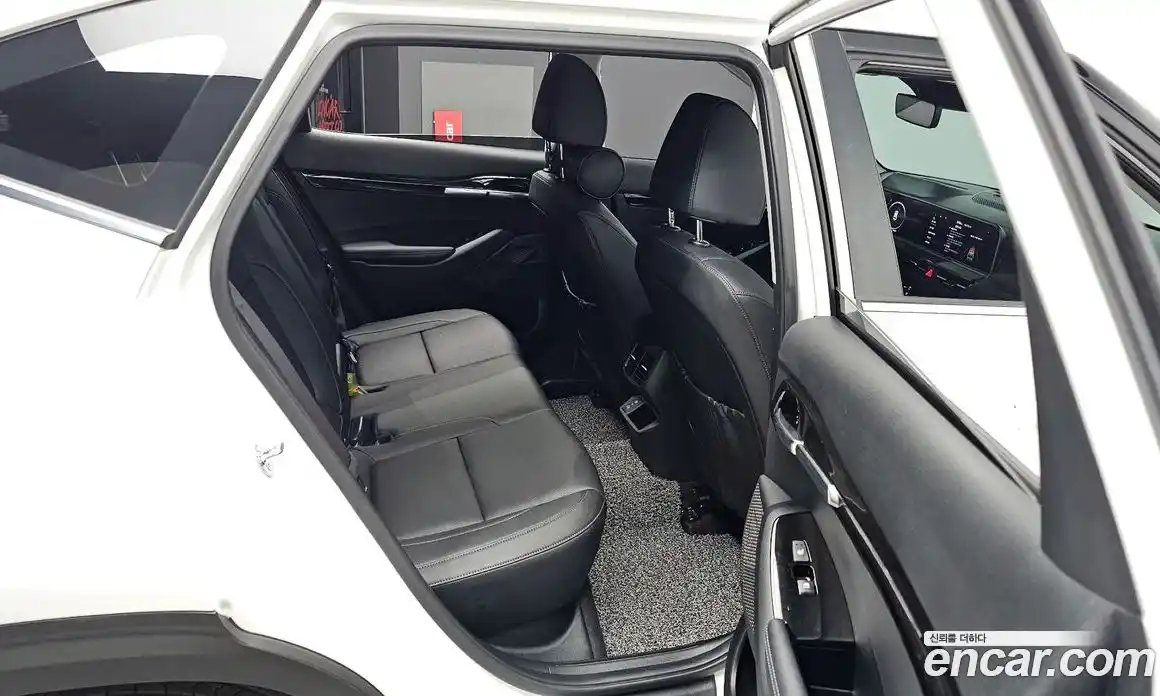 Kia Seltos 2024 1.6 Автомат в Москве № 156124, фото 19