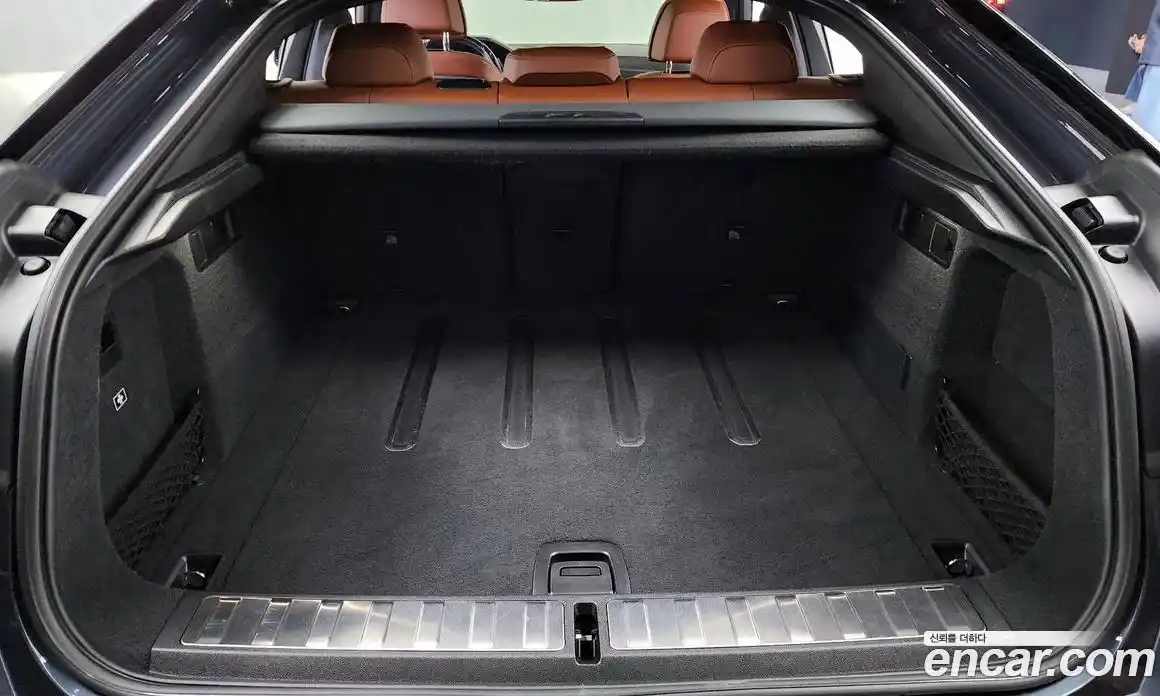 BMW X6 2021 4.4 Автомат в Москве № 157136, фото 14