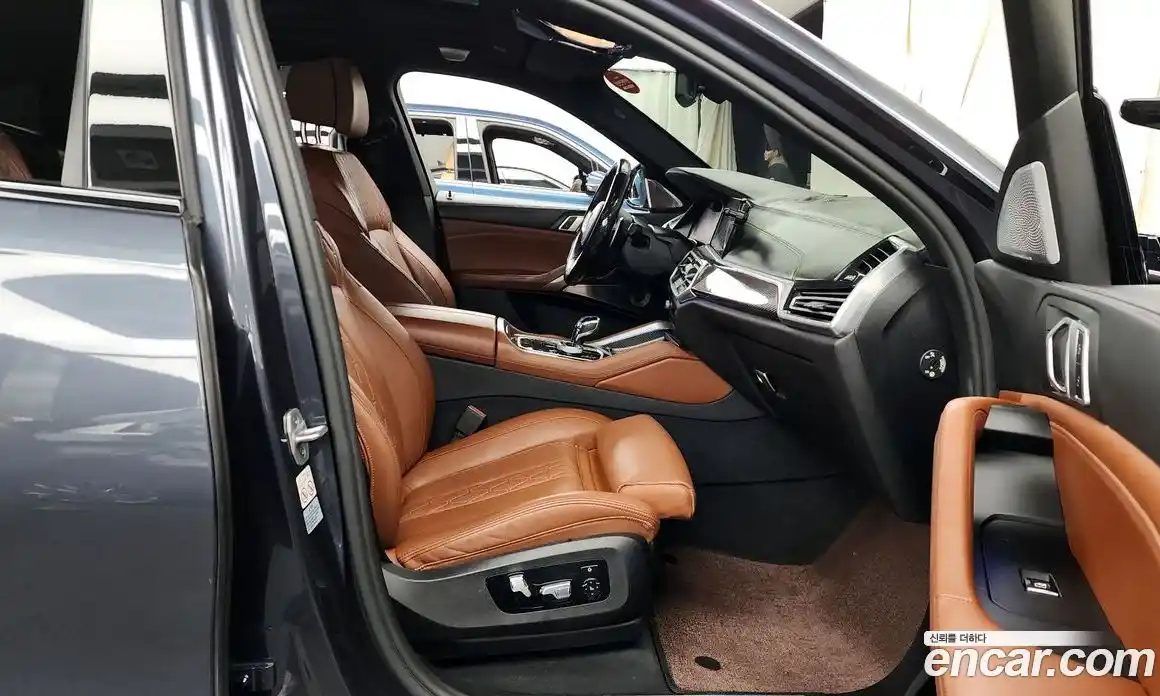 BMW X6 2021 4.4 Автомат в Москве № 157136, фото 20