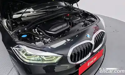 BMW 1-Series, 2021