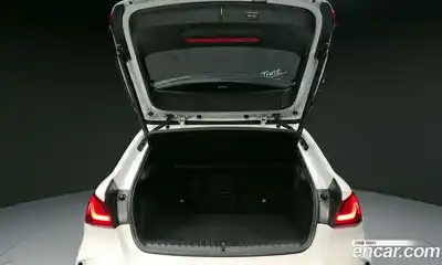 BMW 1-Series 2022 2.0 Автомат в Москве № 157698, миниатюра 3