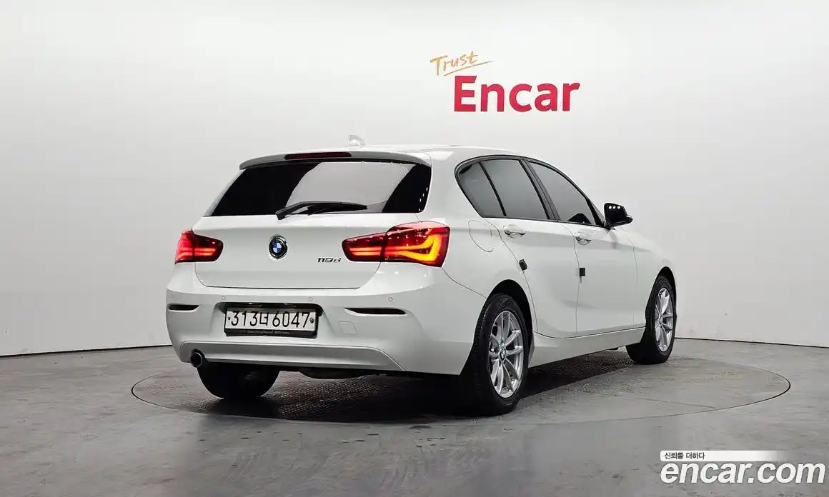 BMW 1-Series 2018 2.0 Автомат в Москве № 158920, фото 11