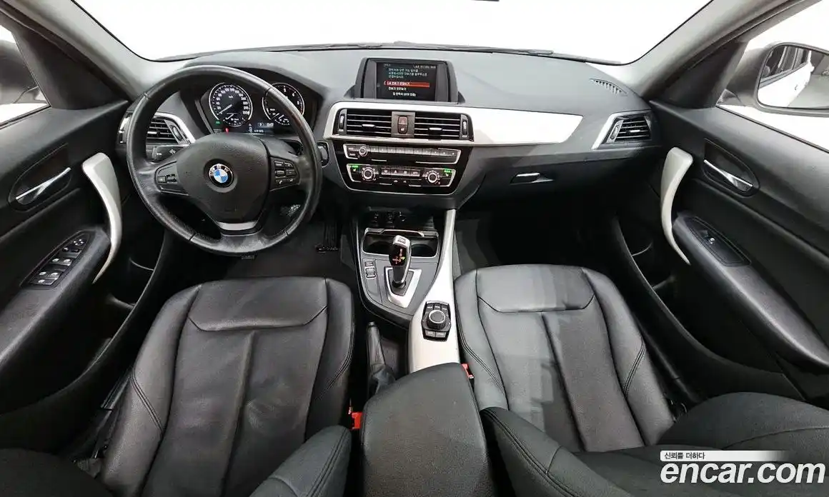 BMW 1-Series 2018 2.0 Автомат в Москве № 158920, фото 15