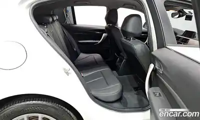 BMW 1-Series 2018 2.0 Автомат в Москве № 158920, миниатюра 9