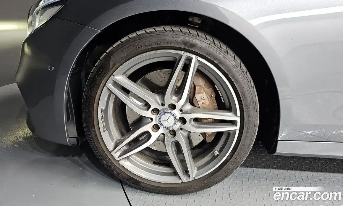 Mercedes-Benz E-Class 2017 2.0 Автомат в Москве № 160580, фото 14