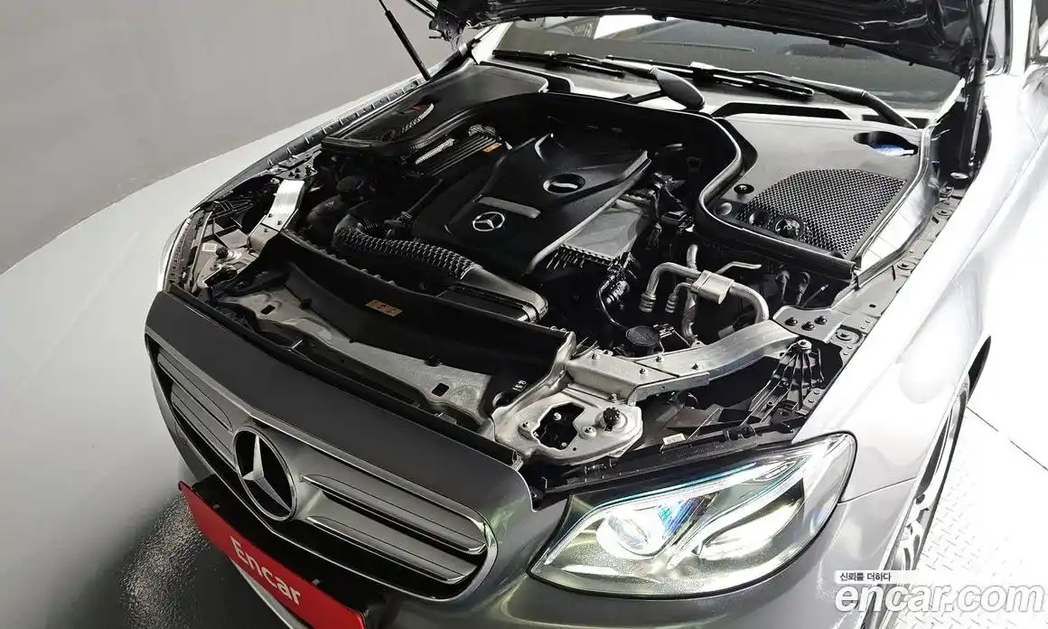 Mercedes-Benz E-Class 2017 2.0 Автомат в Москве № 160580, фото 5
