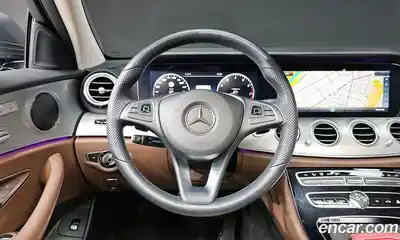 Mercedes-Benz E-Class 2017 2.0 Автомат в Москве № 160580, миниатюра 7