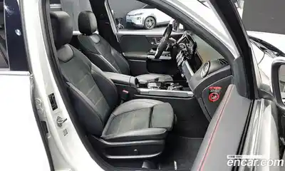 Mercedes-Benz GLB-Class 2021 2.0 Автомат в Москве № 160747, миниатюра 4