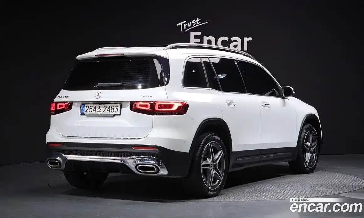 Mercedes-Benz GLB-Class 2021 2.0 Автомат в Москве № 160747, фото 9