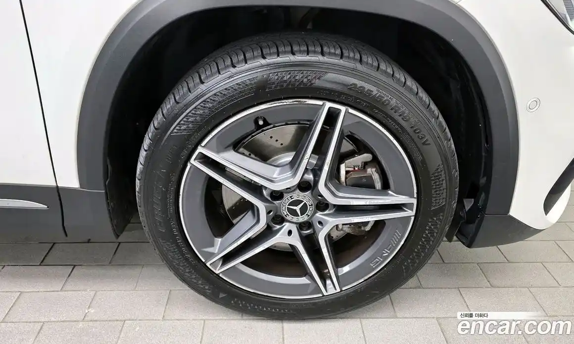 Mercedes-Benz GLA-Class 2020 2.0 Автомат в Москве № 160932, фото 16