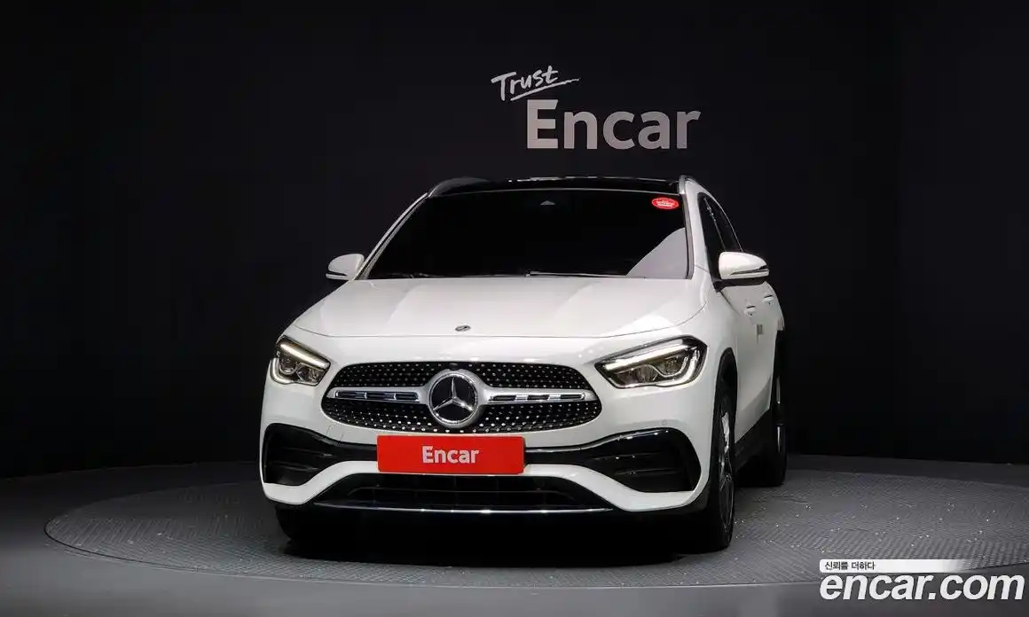 Mercedes-Benz GLA-Class 2020 2.0 Автомат в Москве № 160932, фото 17