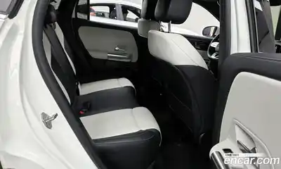 Mercedes-Benz GLA-Class 2020 2.0 Автомат в Москве № 160932, миниатюра 9