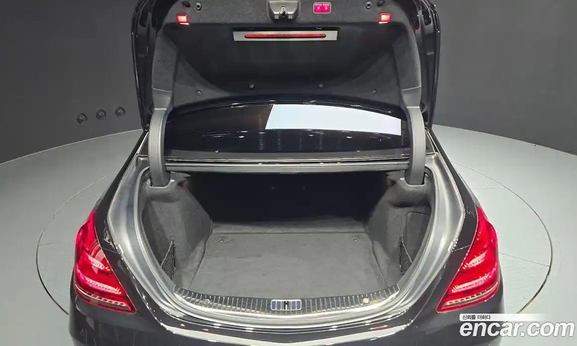 Mercedes-Benz S-Class 2018 4.0 Автомат в Москве № 161793, фото 16