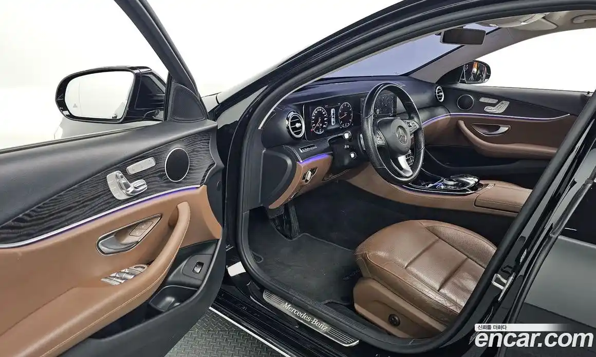 Mercedes-Benz E-Class 2017 2.0 Автомат в Москве № 162089, фото 16