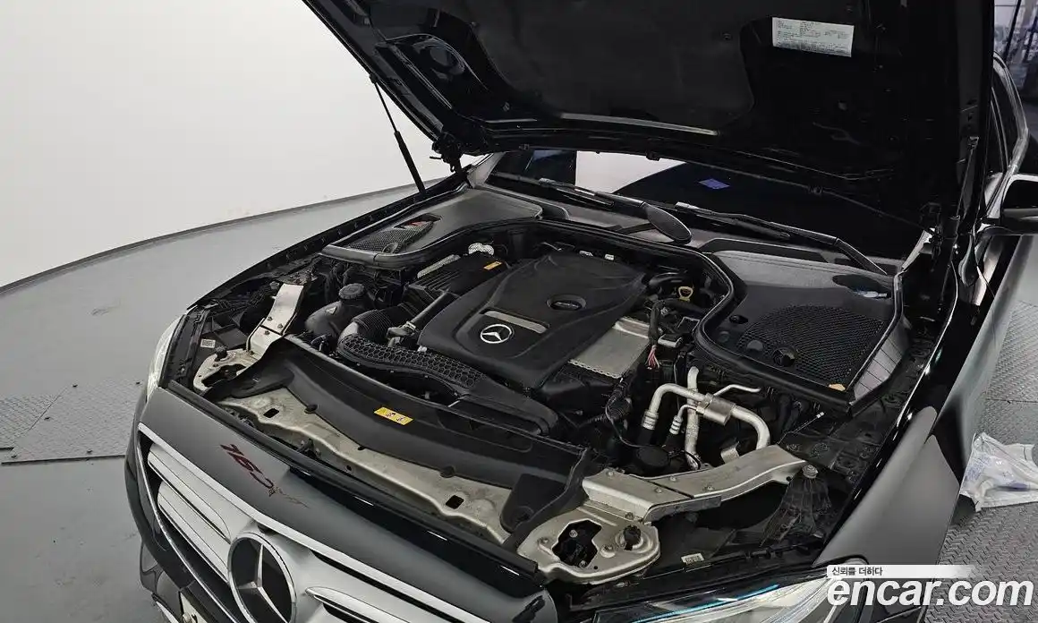 Mercedes-Benz E-Class 2017 2.0 Автомат в Москве № 162089, фото 20