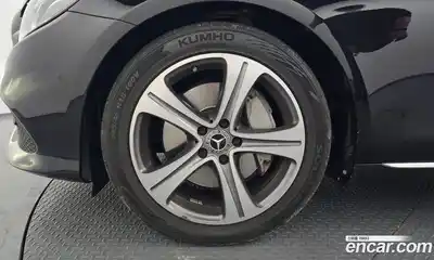 Mercedes-Benz E-Class 2017 2.0 Автомат в Москве № 162089, миниатюра 9