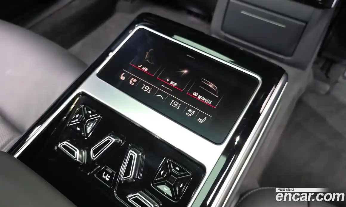 Audi A8 2023 3.0 Автомат в Москве № 162328, фото 11