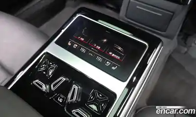 Audi A8 2023 3.0 Автомат в Москве № 162328, миниатюра 11