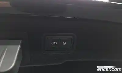 Audi A8 2023 3.0 Автомат в Москве № 162328, миниатюра 4