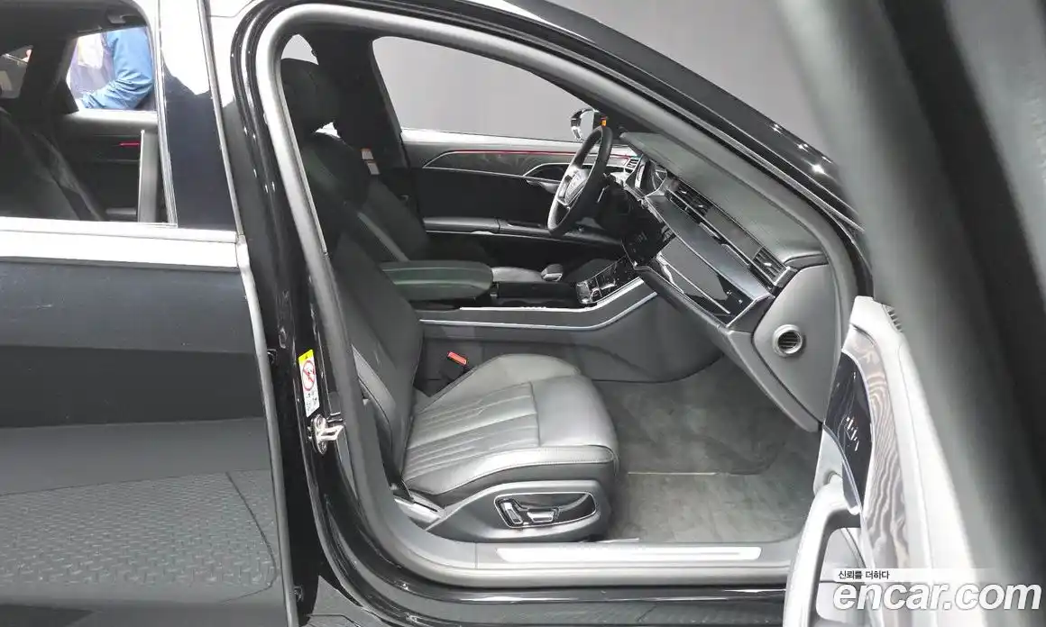 Audi A8 2023 3.0 Автомат в Москве № 162328, фото 8