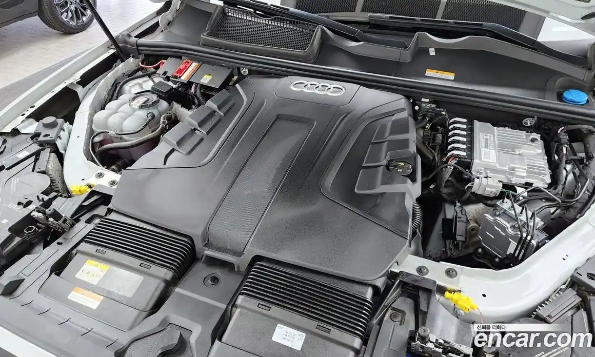 Audi Q7 2023 3.0 Автомат в Москве № 162881, фото 3