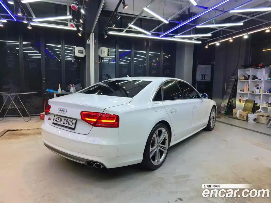Audi S8 2013 4.0 Автомат в Москве № 163824, фото 18