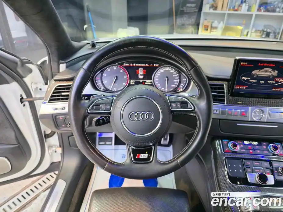 Audi S8 2013 4.0 Автомат в Москве № 163824, фото 8