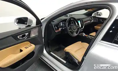 Volvo S60 2021 2.0 Автомат в Москве № 164265, миниатюра 4