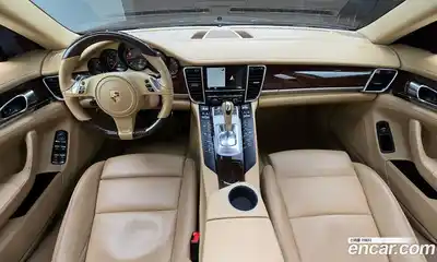 Porsche Panamera, 2013