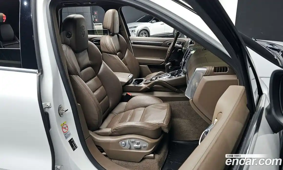 Porsche Cayenne 2014 4.1 Автомат в Москве № 165611, фото 14