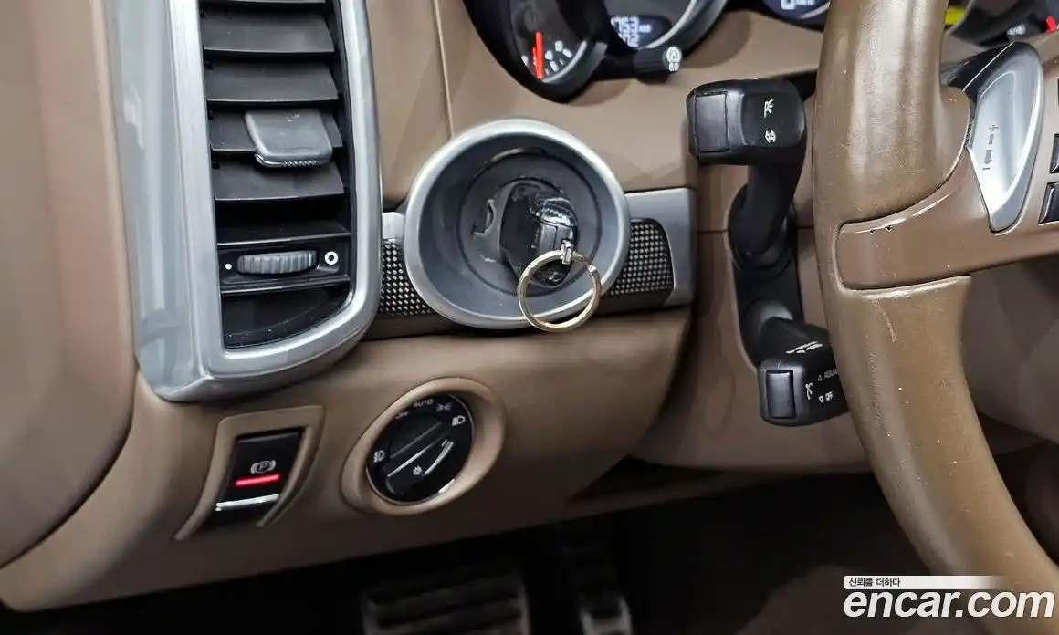 Porsche Cayenne 2014 4.1 Автомат в Москве № 165611, фото 16