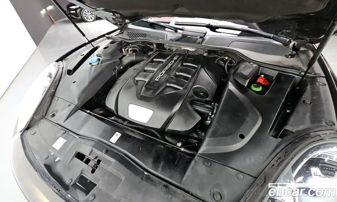 Porsche Cayenne 2017 3.0 Автомат в Москве № 165686, фото 1