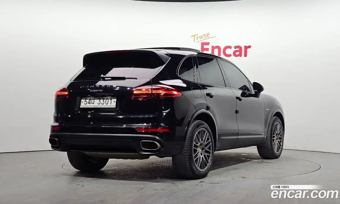 Porsche Cayenne 2017 3.0 Автомат в Москве № 165686, фото 15