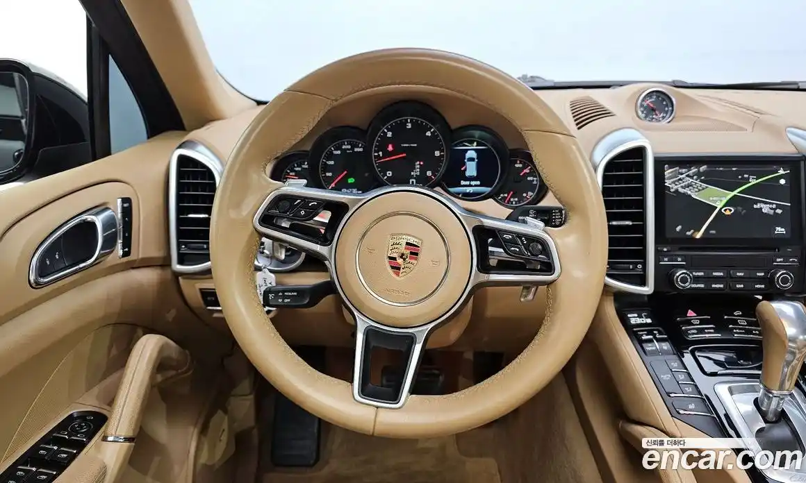 Porsche Cayenne 2017 3.0 Автомат в Москве № 165686, фото 8