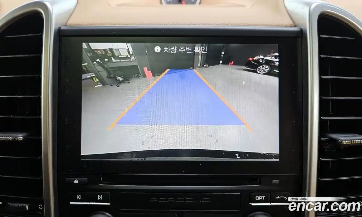 Porsche Cayenne 2017 3.0 Автомат в Москве № 165686, фото 9