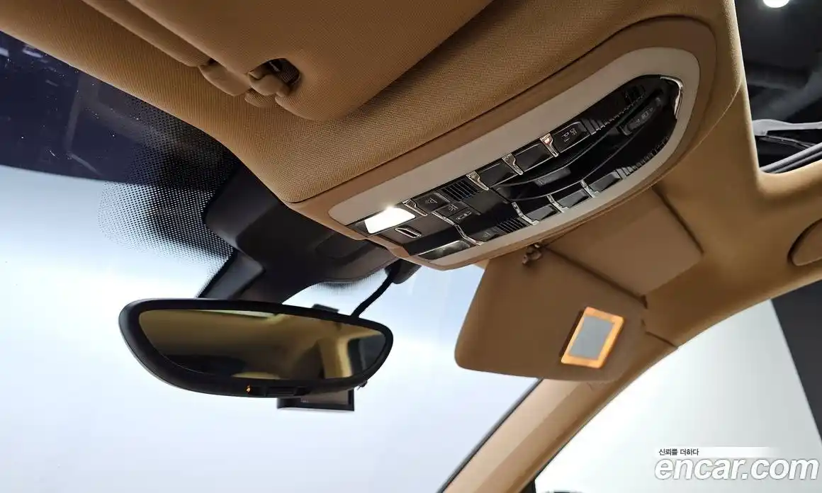 Porsche Cayenne 2017 3.0 Автомат в Москве № 165686, фото 10