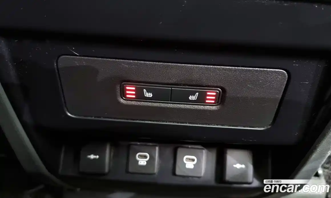 Land Rover Defender 2022 2.0 Автомат в Москве № 166334, фото 12