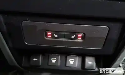 Land Rover Defender 2022 2.0 Автомат в Москве № 166334, миниатюра 12