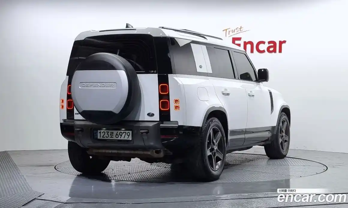 Land Rover Defender 2022 2.0 Автомат в Москве № 166334, фото 19