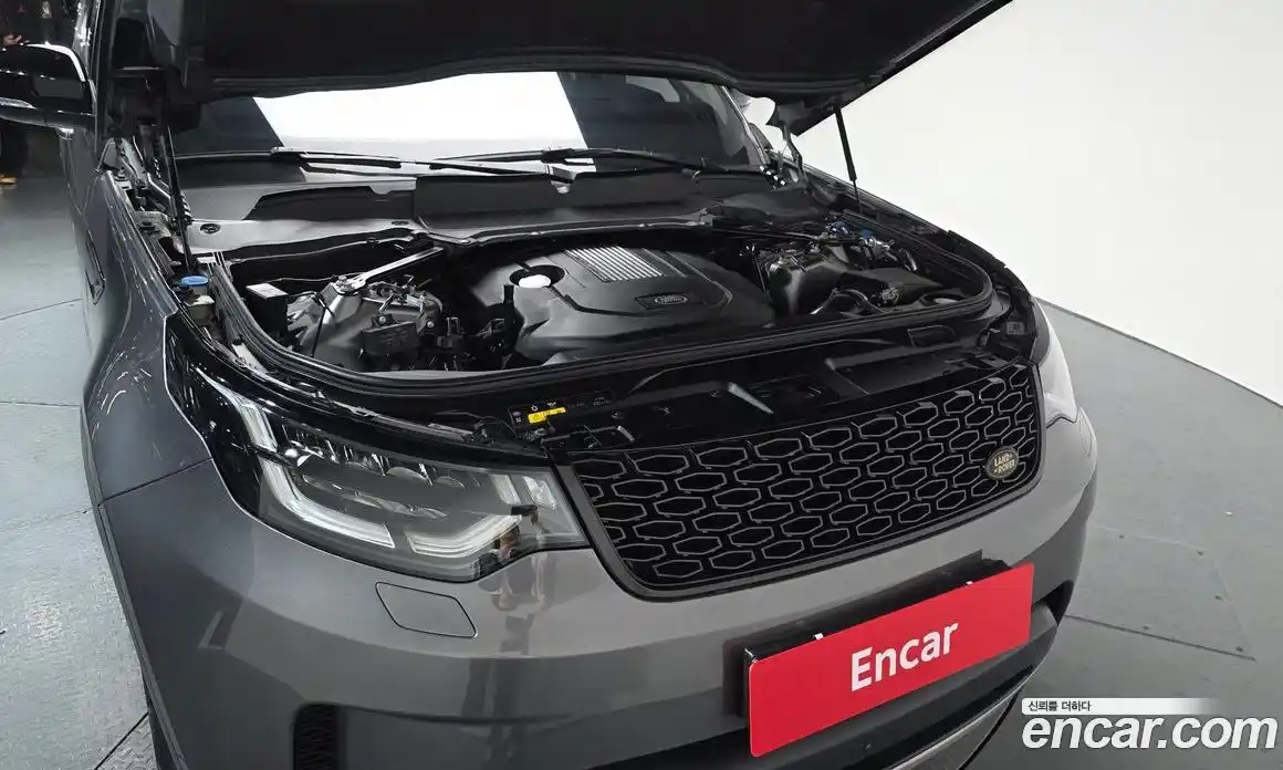 Land Rover Discovery 2018 3.0 Автомат в Москве № 166384, фото 18