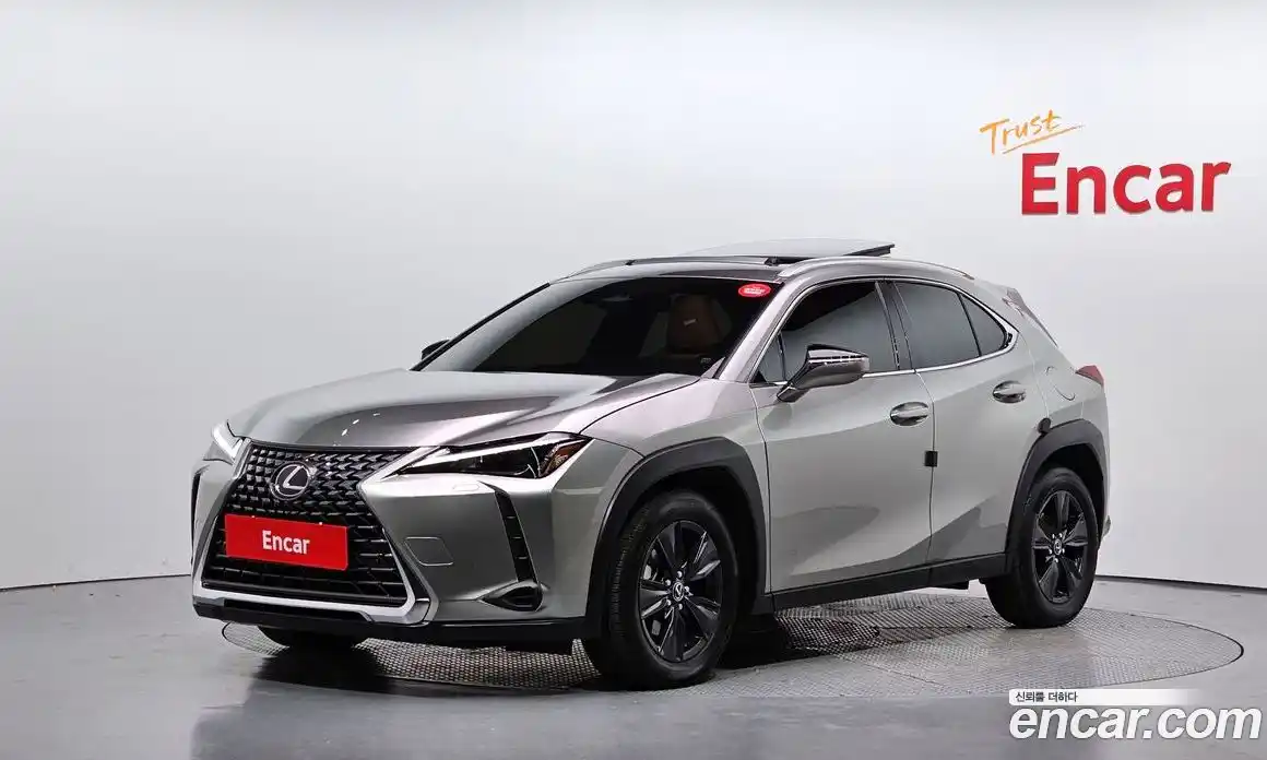 Lexus UX 2026 2.0 Автомат в Москве № 168051, фото 1
