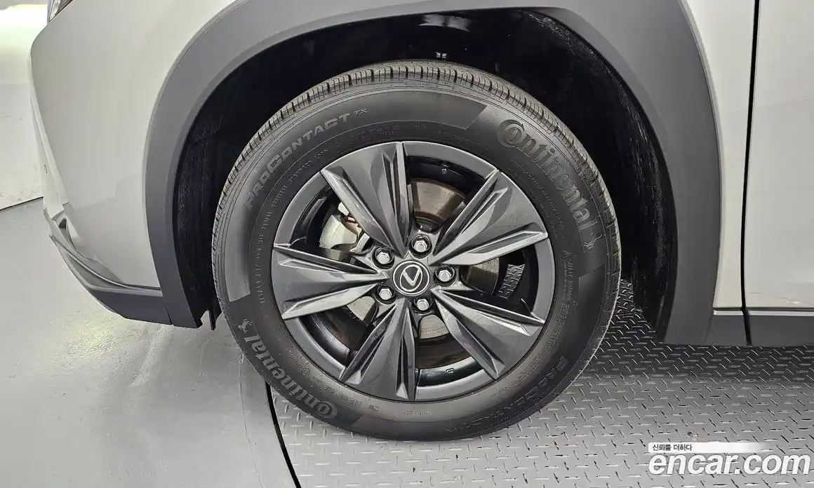 Lexus UX 2026 2.0 Автомат в Москве № 168051, фото 10