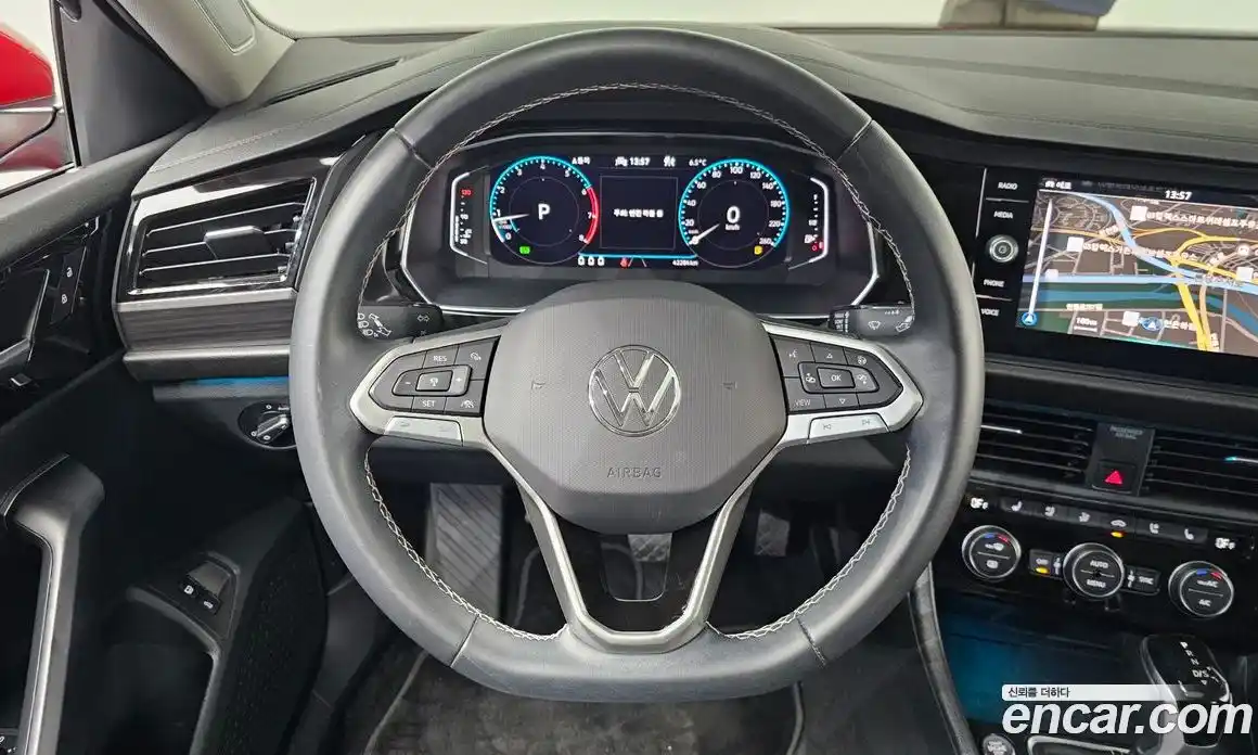 Volkswagen Jetta 2023 1.5 Автомат в Москве № 168629, фото 4