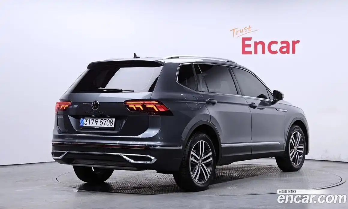 Volkswagen Tiguan 2022 2.0 Автомат в Москве № 168826, фото 19